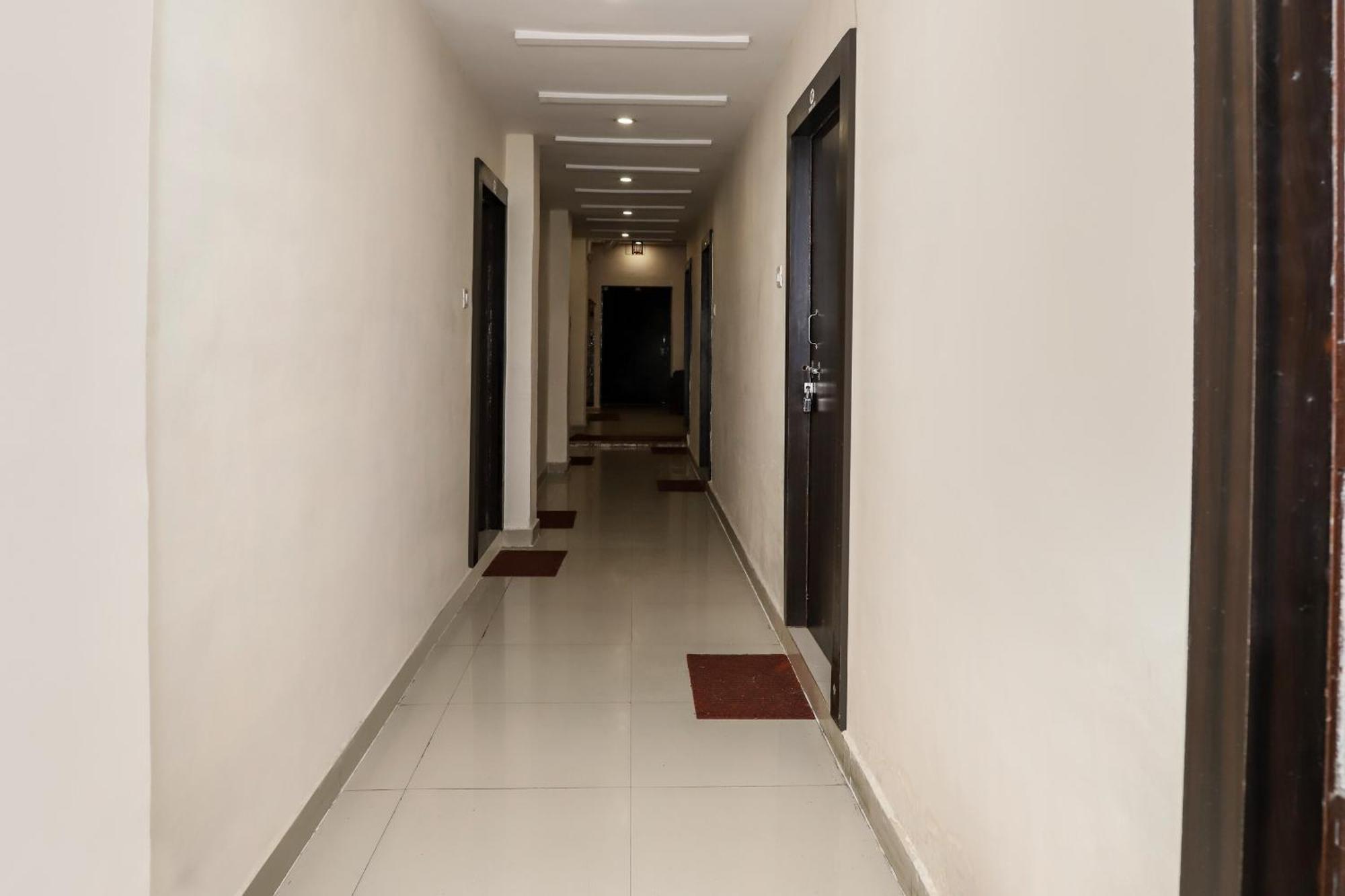 Oyo Hotel Duke Inn Jhānsi Εξωτερικό φωτογραφία